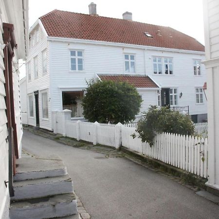 Gamle Apoteket I Gamle Skudeneshavn Apartment Exterior foto