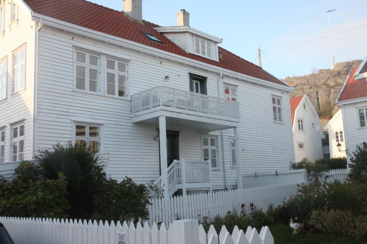 Gamle Apoteket I Gamle Skudeneshavn Apartment Exterior foto