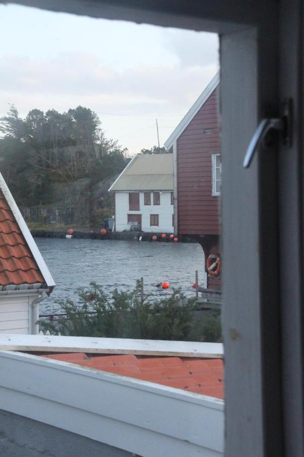 Gamle Apoteket I Gamle Skudeneshavn Apartment Exterior foto